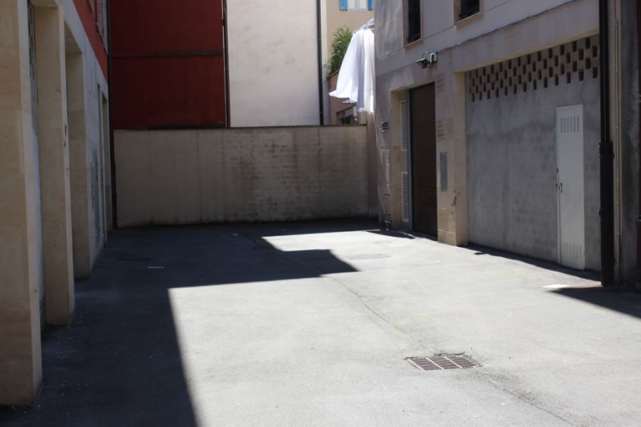 media/acfgallery/content/63/19/LOCAL_ZURBANO_TRASERA.JPG